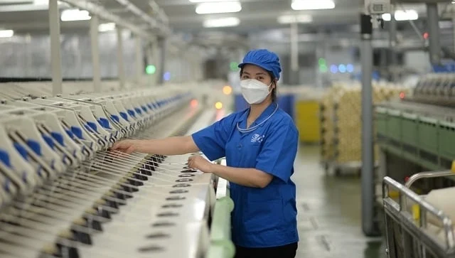Vietnam's manufacturing sector records 15-year selling price hike amid Middle East tensions