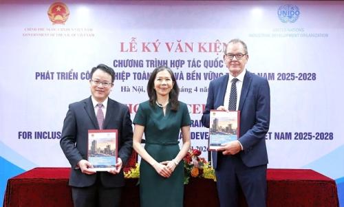 Vietnam, UNIDO sign deal for sustainable industrial development
