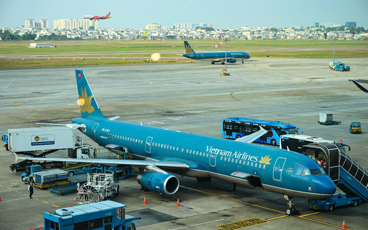 Vietnam’s air carriers expand international networks, grow fleets