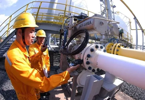 Vietnam draws up criteria needed for strategic SOEs to drive growth