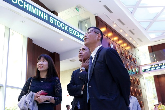 FDI firms could provide new stock supply as Việt Nam pushes IPOs