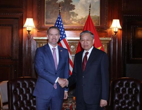 Party General Secretary and President meets with US Trade Representative in New York