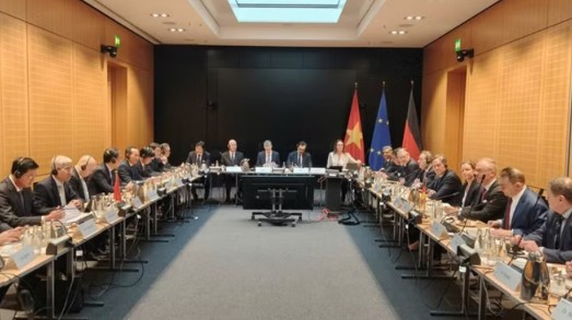 Việt Nam, Germany explore cooperation in high-speed railway technology transfer