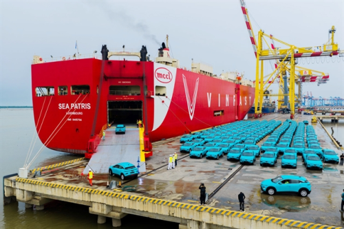 Wave of cars made in Việt Nam goes global